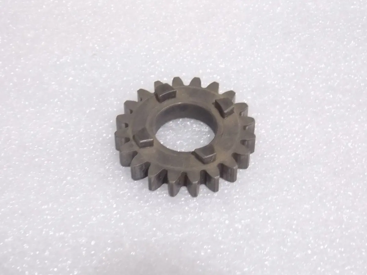 Oem Husqvarna 1972 Cr250/400/450 Transmission 4Th Gear Wheel 22T 161286201 2