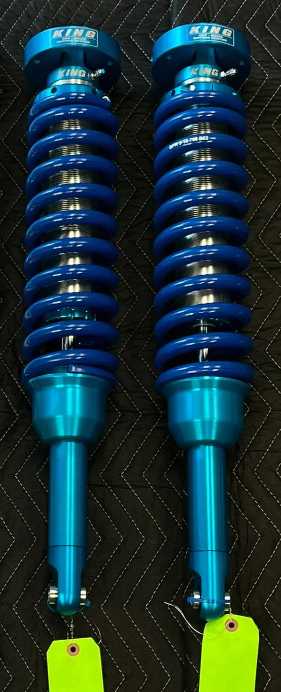 6-8'' Lift 05-2023 Tacoma King Internal Reservoir Coilover Set 700Lb Coils 1