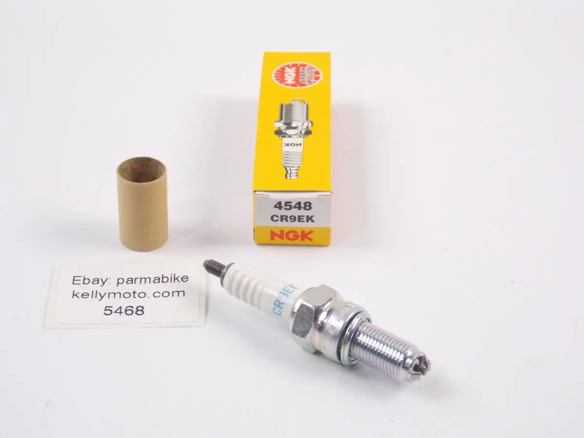Box Of 3 Nos Ngk Cr9ek 4548 Spark Plugs Yamaha Honda Kawasaki Suzuki Bmw 1