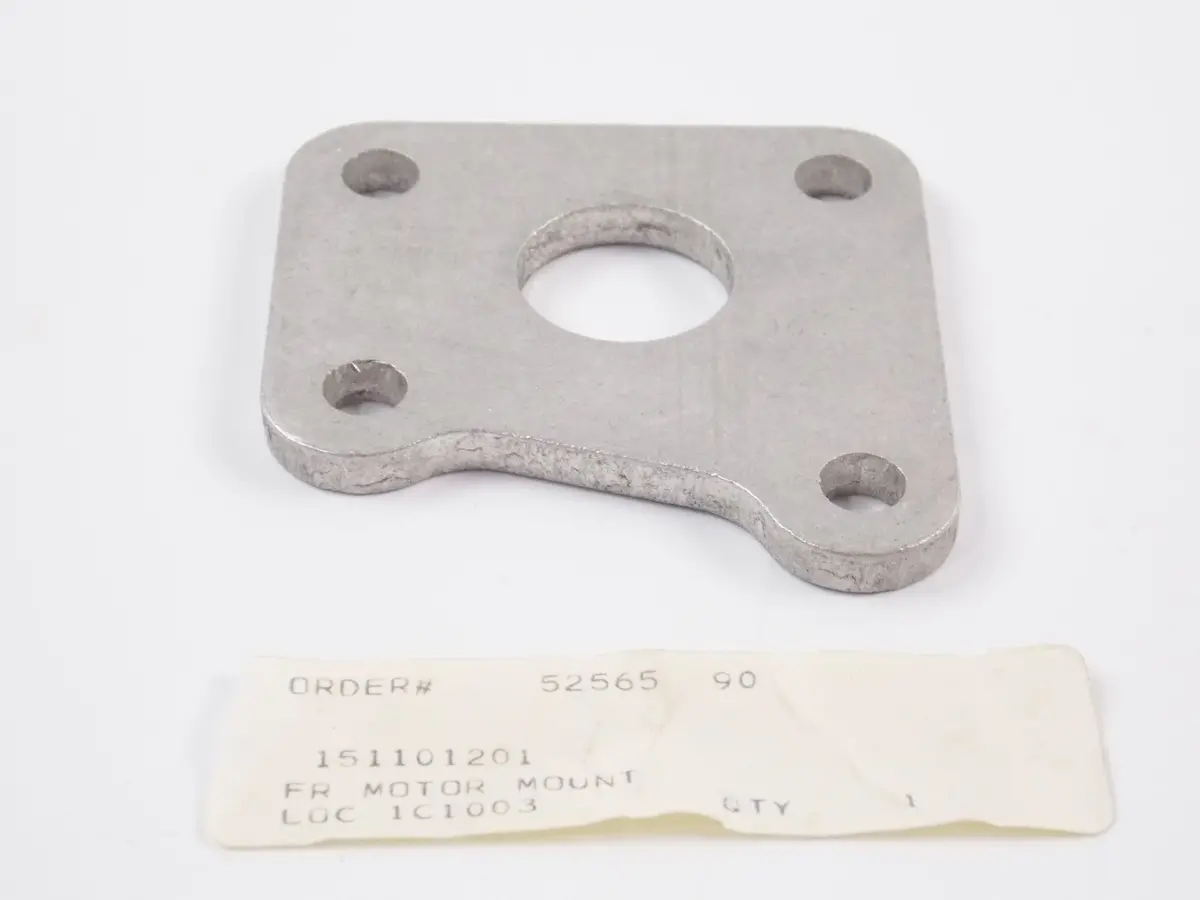 Nos Oem Husqvarna 1984 Wr240/250 Xc250 Wru500 Xc500 Engine Mount Plate 151101201 1