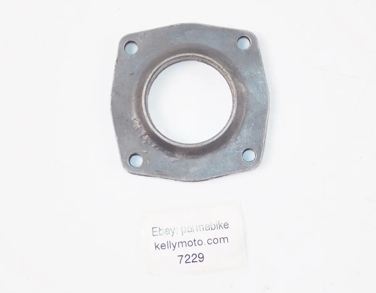 Husqvarna 1977 Wr 360 Motor Engine Left Side Transmission Retainer 1