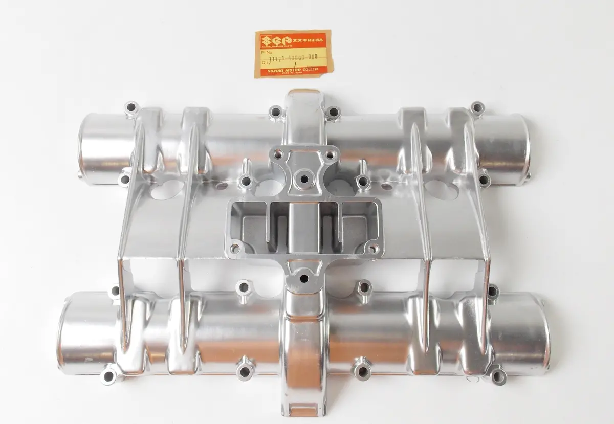 Nos Oem 1978-1980 Suzuki Gs1000 Cylinder Head Valve Cover  11171-49000 1