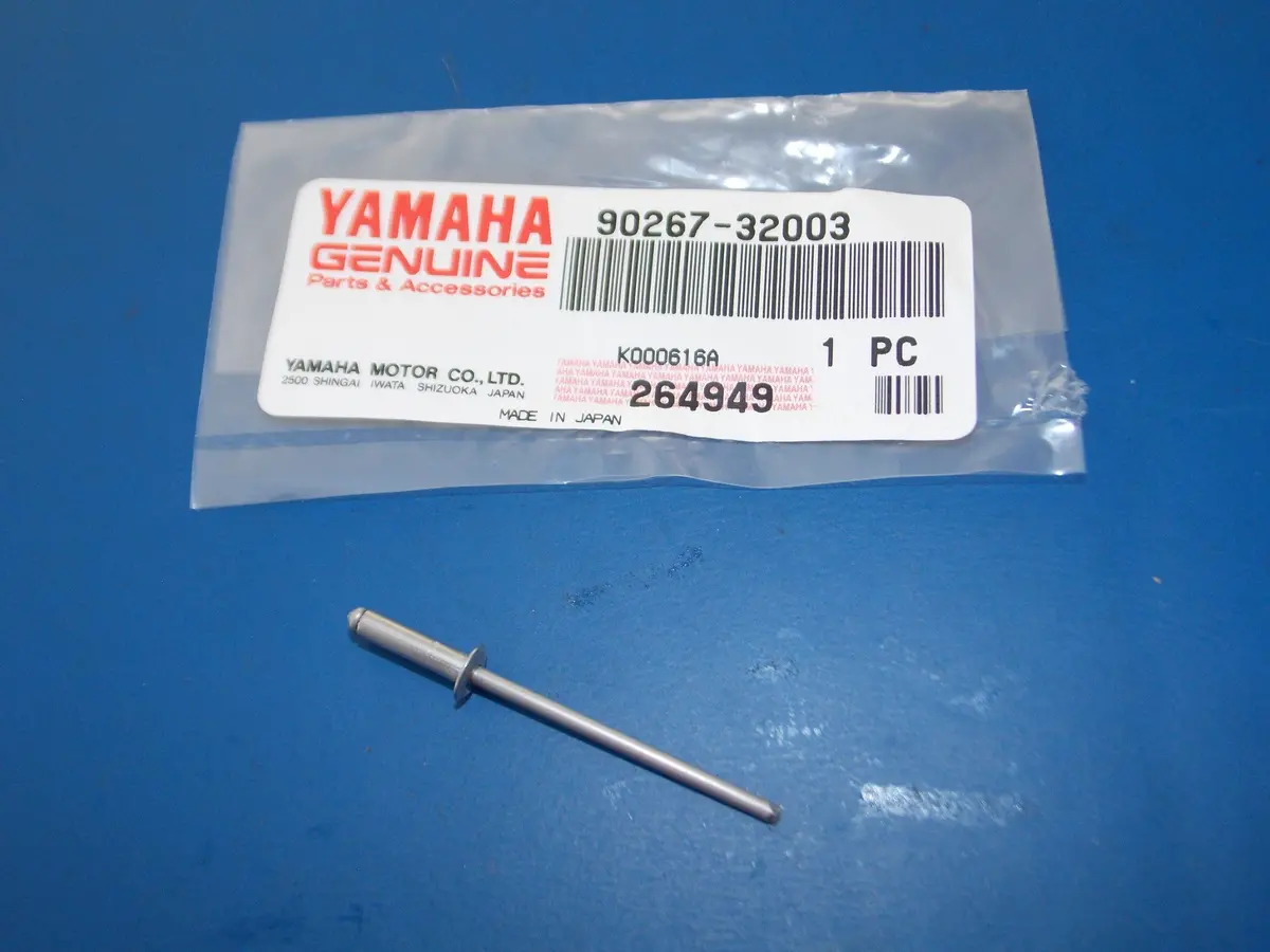Nos Yamaha 2002 2003 Xvz1300  Blind River Pn  90267-32003 1