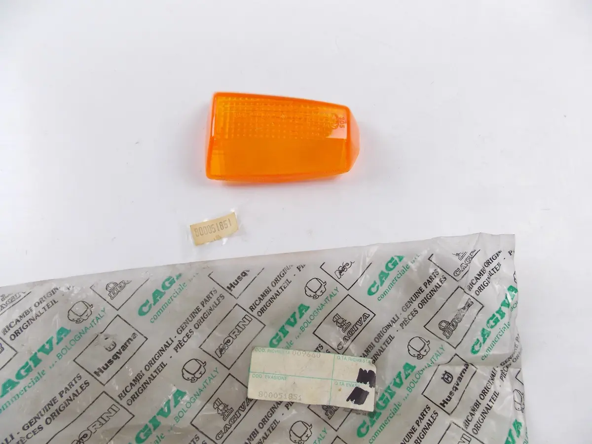Nos Oem Cagiva 1987 Elefantre 125 Rear Blinker Lens 800051851 1