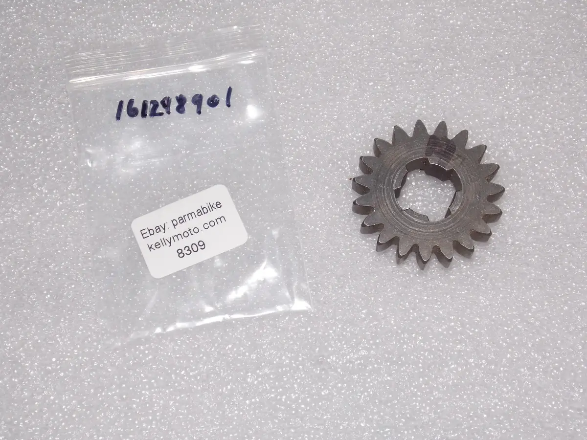 Nos Oem 1969 Husqvarna 400 Transmission 19T 2Nd Gear Wheel 161298901 1