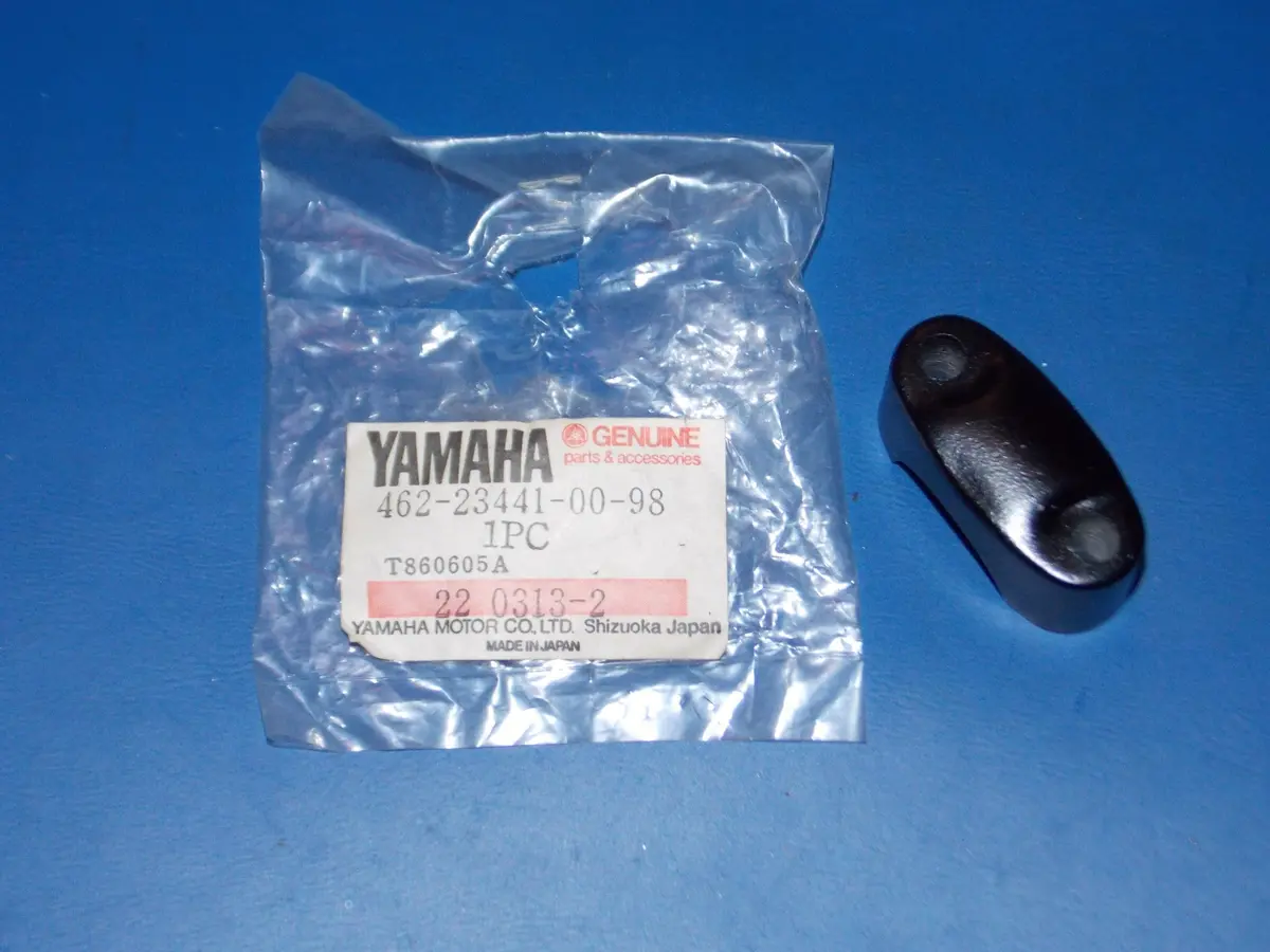 Nos 1976-1978 Yamaha Lb8  Handle Upper Holder Cap 462-23441-00-98 1