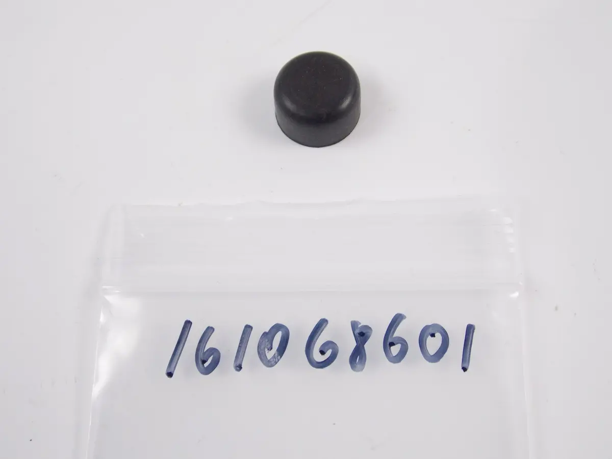 Nos Oem Husqvarna 1972-1973 Cr/Wr/125/250 Sprocket Cover Rubber Plug 161068601 1