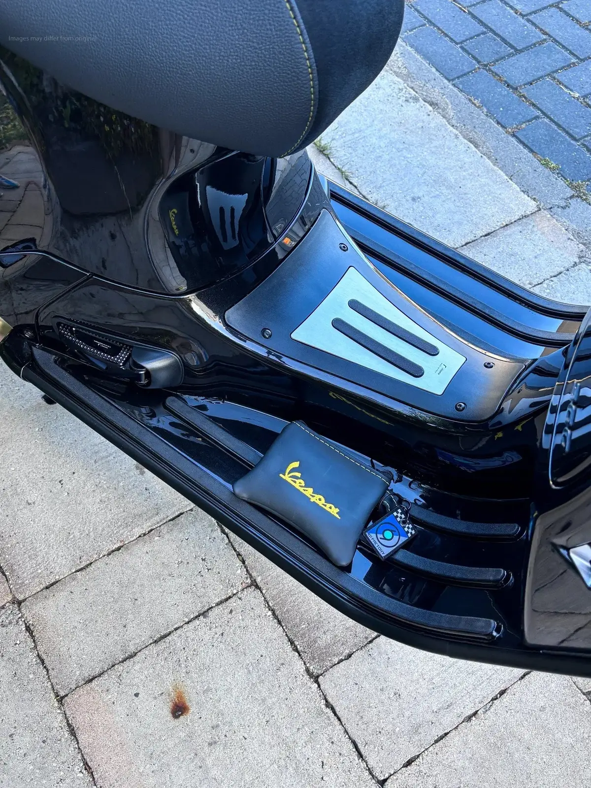 Battery Cover Rizoma | Vespa Gts/Gts Super/ Gtv/ Gt 60/Gt/Gt L 125-300Cc 2