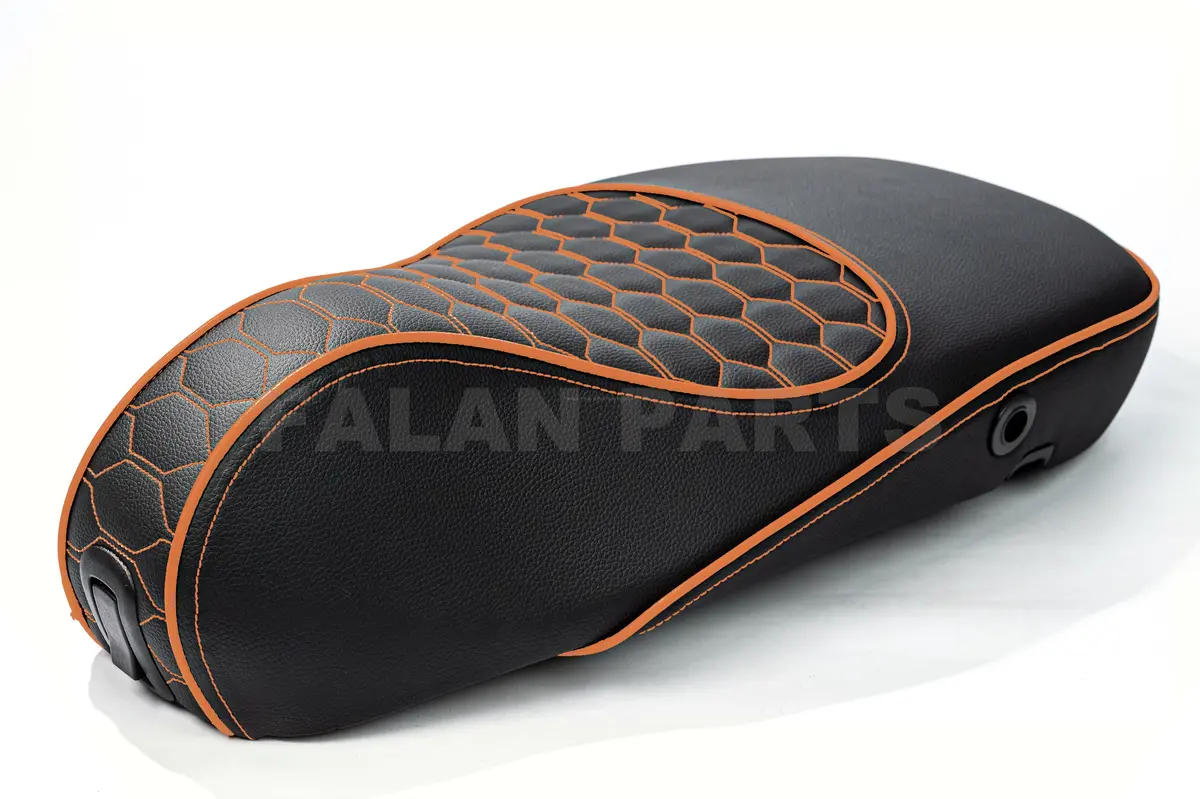 Custom Seat Deluxe Audi Rs Orange | Vespa Sprint/ Primavera 50/125/150Cc 1