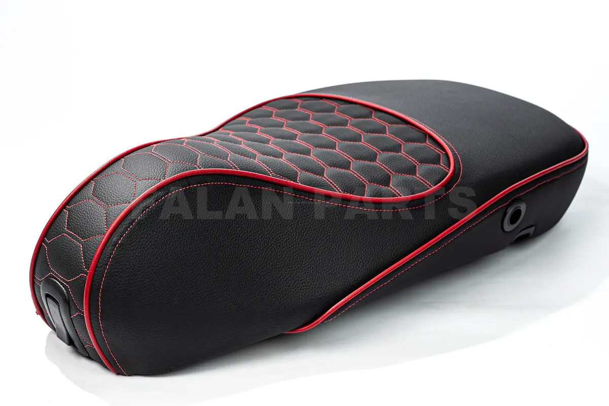 Custom Seat Deluxe Audi Rs Red | Vespa Sprint/ Primavera 50/125/150Cc 1