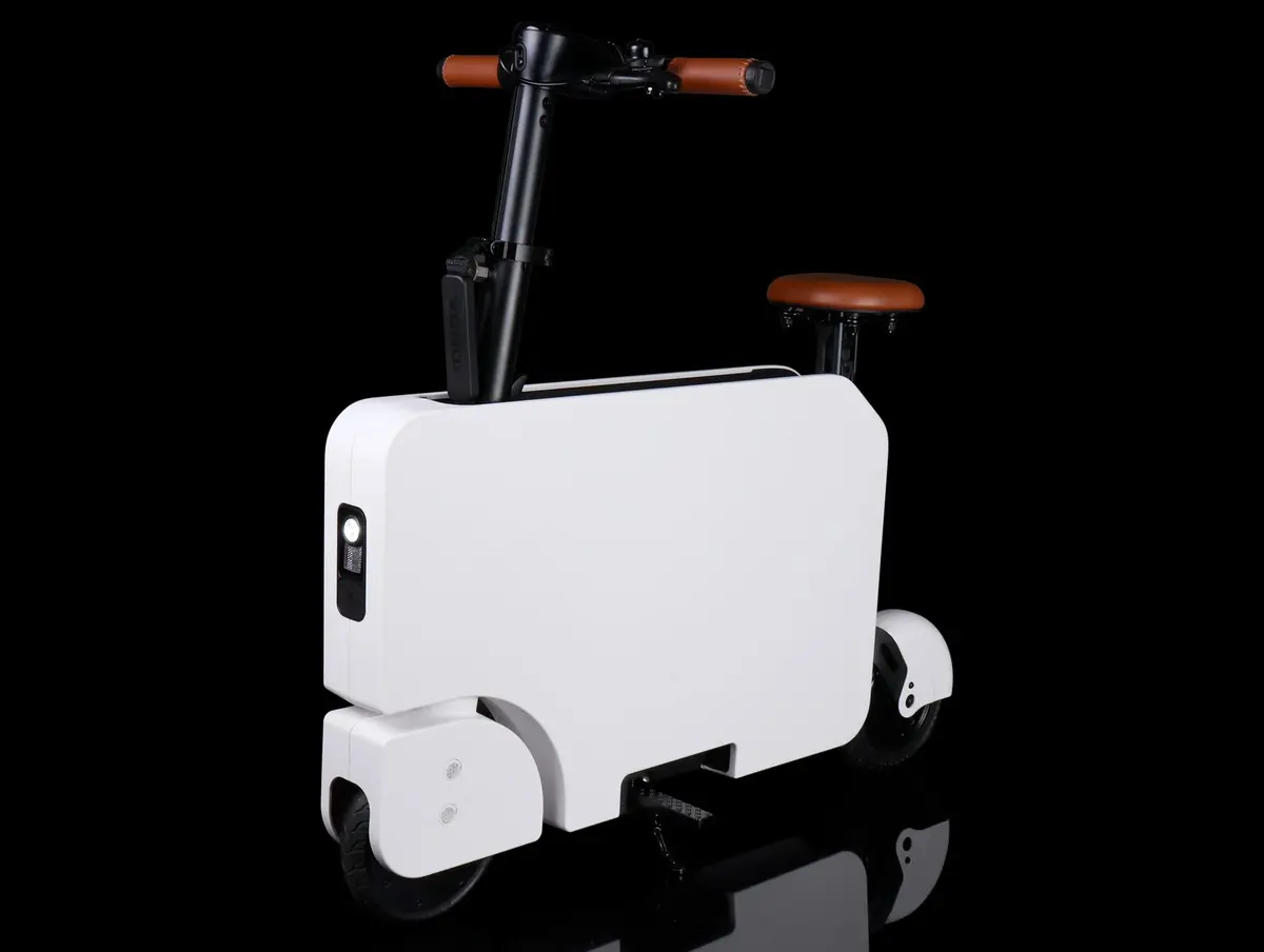 08Z15-Pr8-100 Honda Motocompacto E-Scooter 1