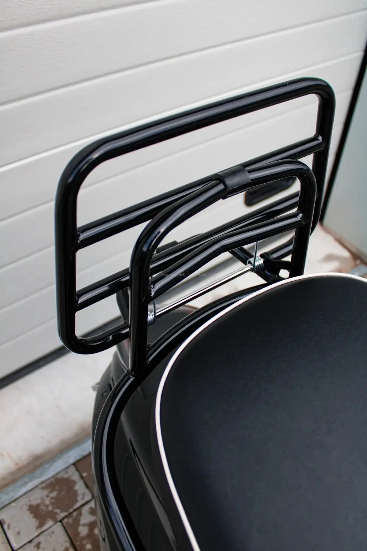 Luggage Carrier Rear Fp-Parts Gloss Black | Vespa Primavera/Sprint 50-150Cc 2