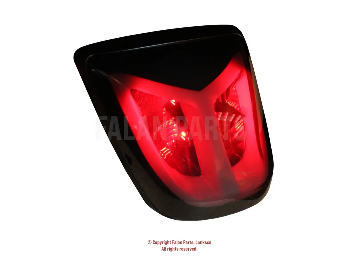 Rear Light Led V Style | Vespa Primavera/Sprint 50-150Cc 1