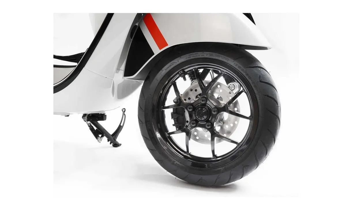 Rim Bgm Pro Sport 3.00-13" Gloss Black | Vespa Gts/Gtv/Gt/Gt L 125-300Cc 2