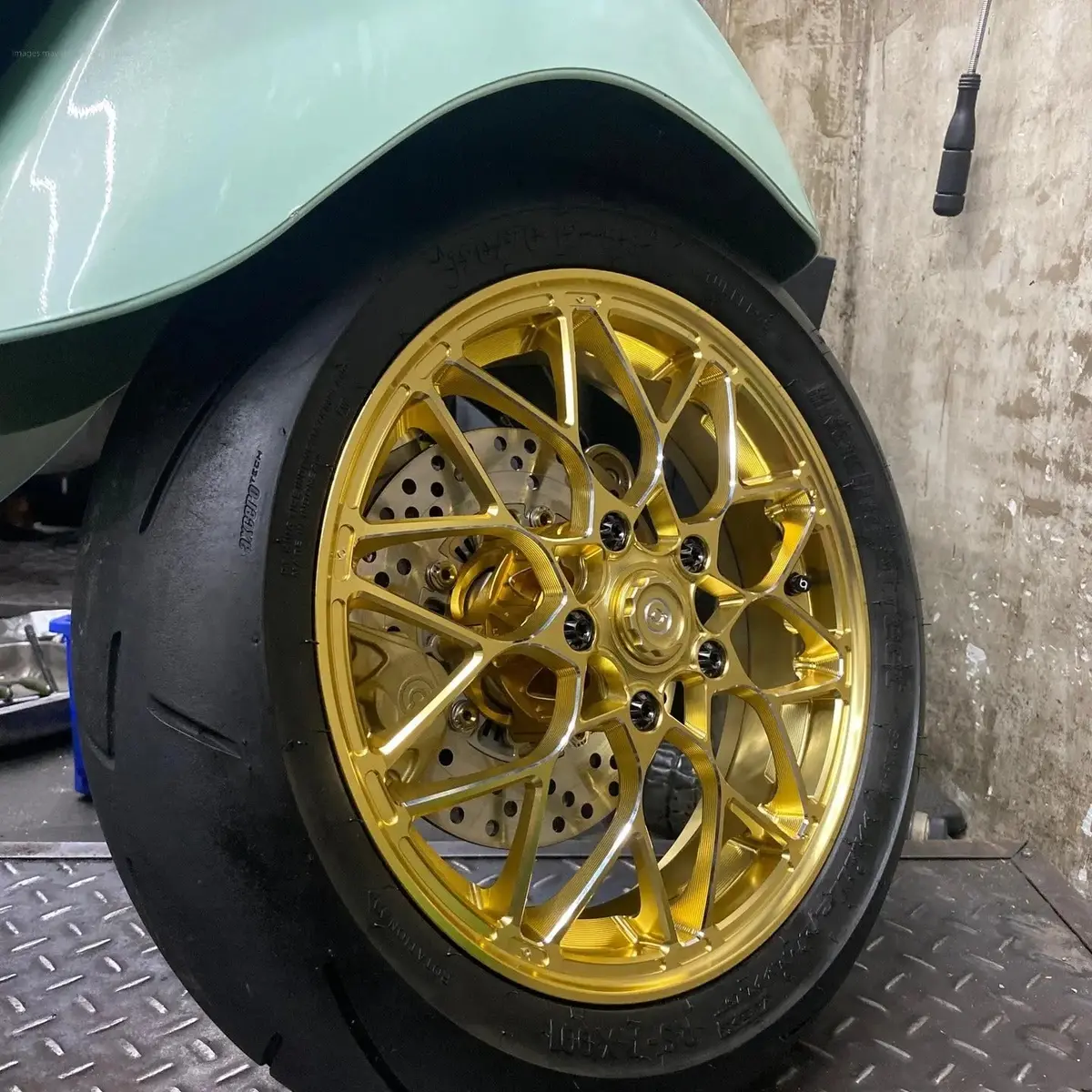 Rim Set Cnc 1O1 Factory X.I.N Gold | Vespa Gts/Gts Super/Gtv/Gt 60/Gt/Gt L 125-300Cc 2