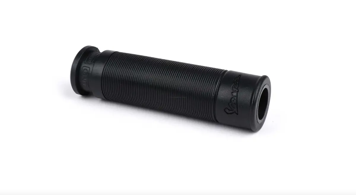 Rubber Grip Right Piaggio Black | Vespa Gts 125-300Cc 1