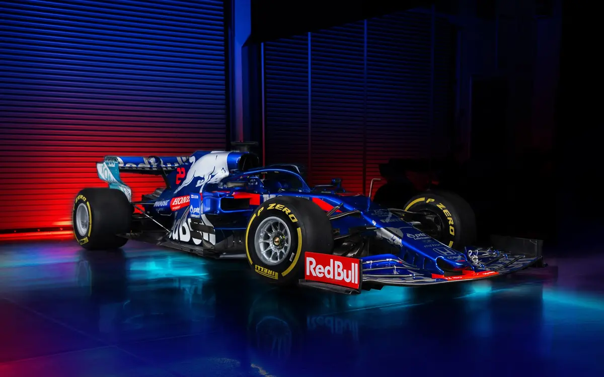 2019 Toro Rosso Str14-04 - F1® P2 Finishing Rolling Chassis 1