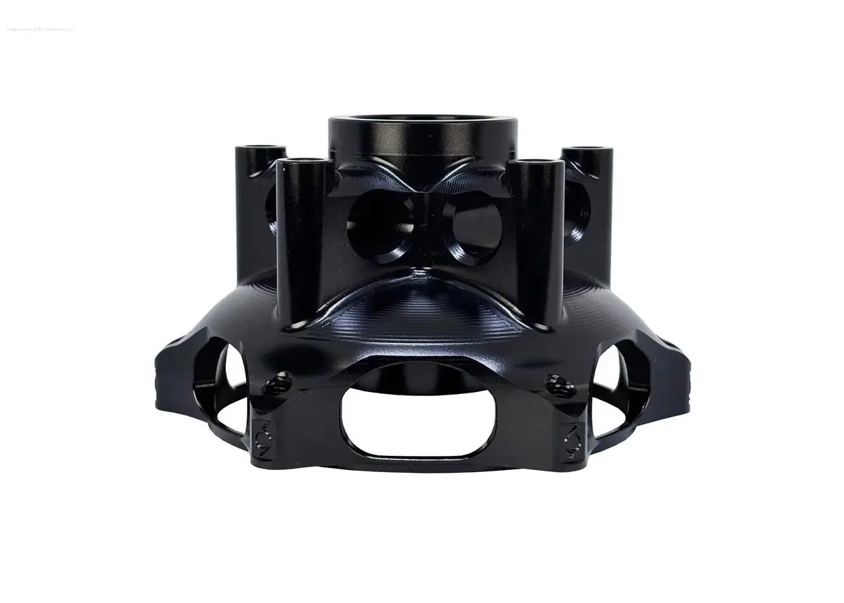 Wheel Hub 1O1 Factory Front Black | Vespa Gts/Gts Super/Gtv/Gt 60/Gt/Gt L 125-300Cc 1