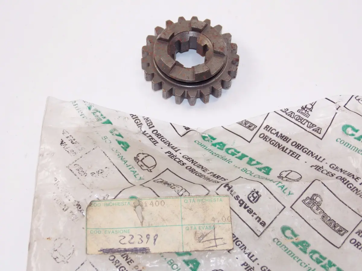 Nos Oem Cagiva Sst 125 Gear Box 1St Gear 22399 1
