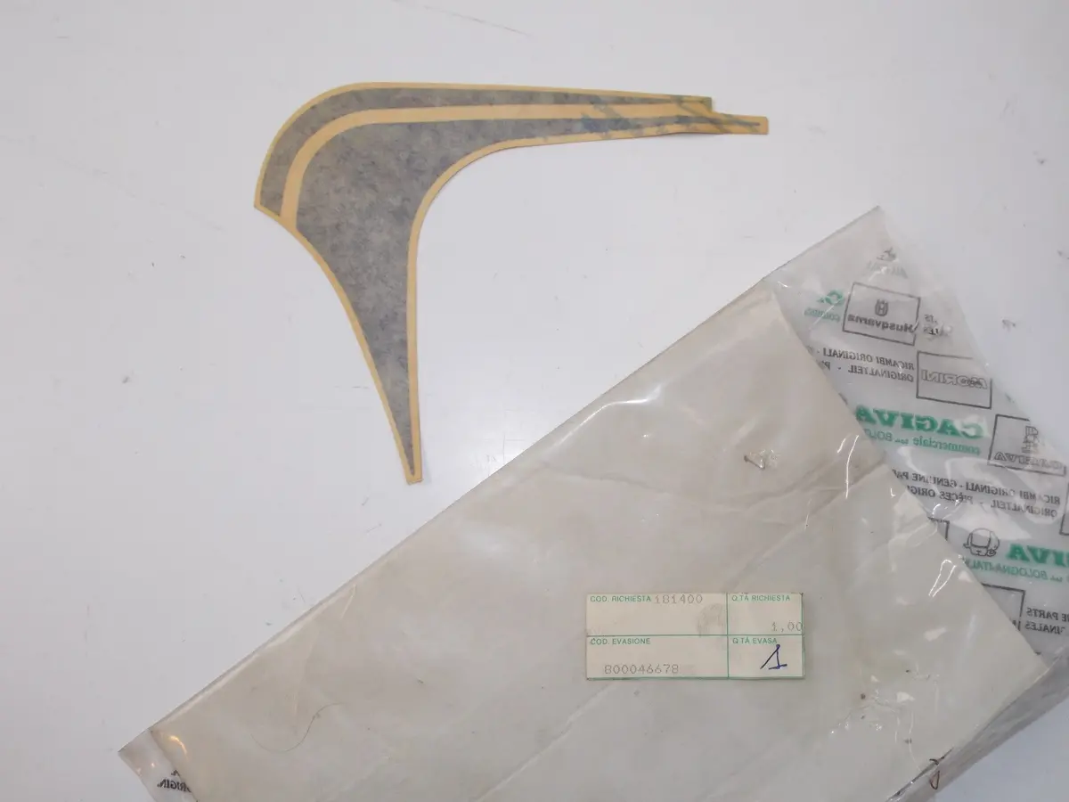 Nos Oem Cagiva 80'S Elefant 125 Rh Panel Trim Sticker 800046678 1