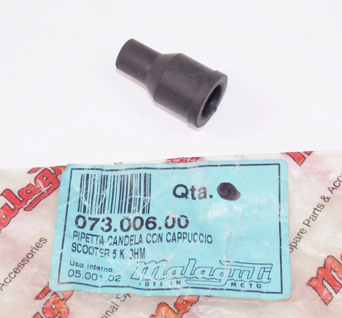 Nos Oem Malaguti Ciak 50 F12 Aria Spark Plug Cover 073.006.00 1