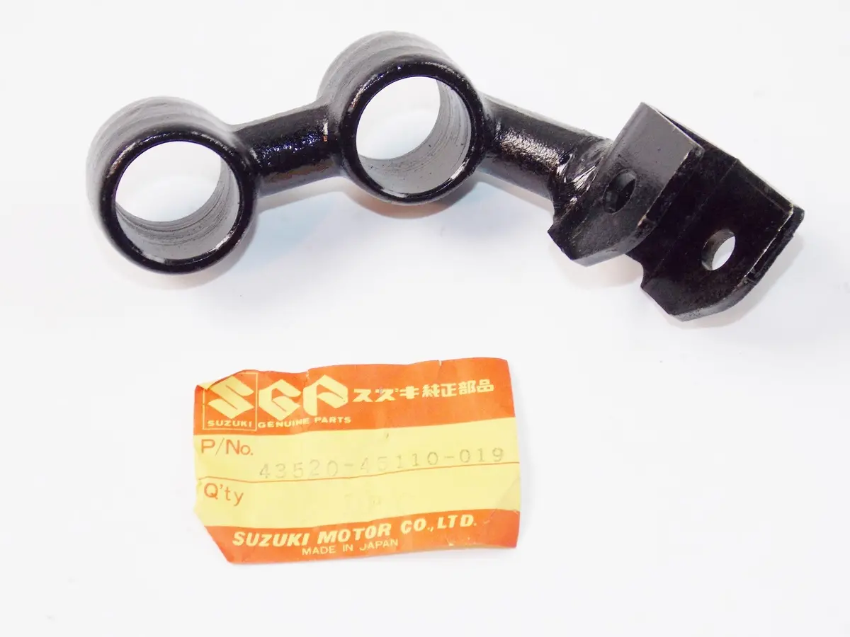 Oem Suzuki 80-81 Gs850g/Gt Gs1000g/Gt Lh Front Footrest Bracket 43520-45110-019 1