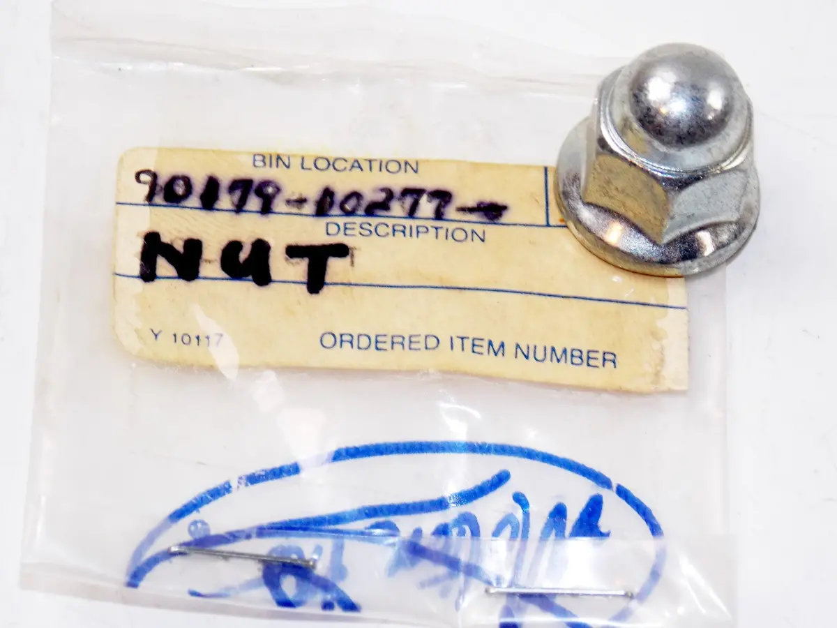 Nos Yamaha 1995-2016 Virago V-Max V Star Nut Crown 90179-10277 Or 90176-10075 1