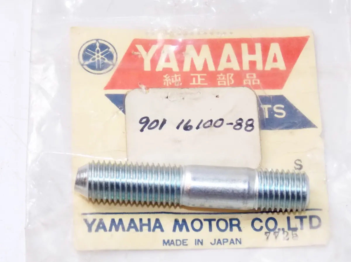 Nos Yamaha 1973-1974 Sc500 Mx250 Reed Valve Bolt Stud 90116-10088 1