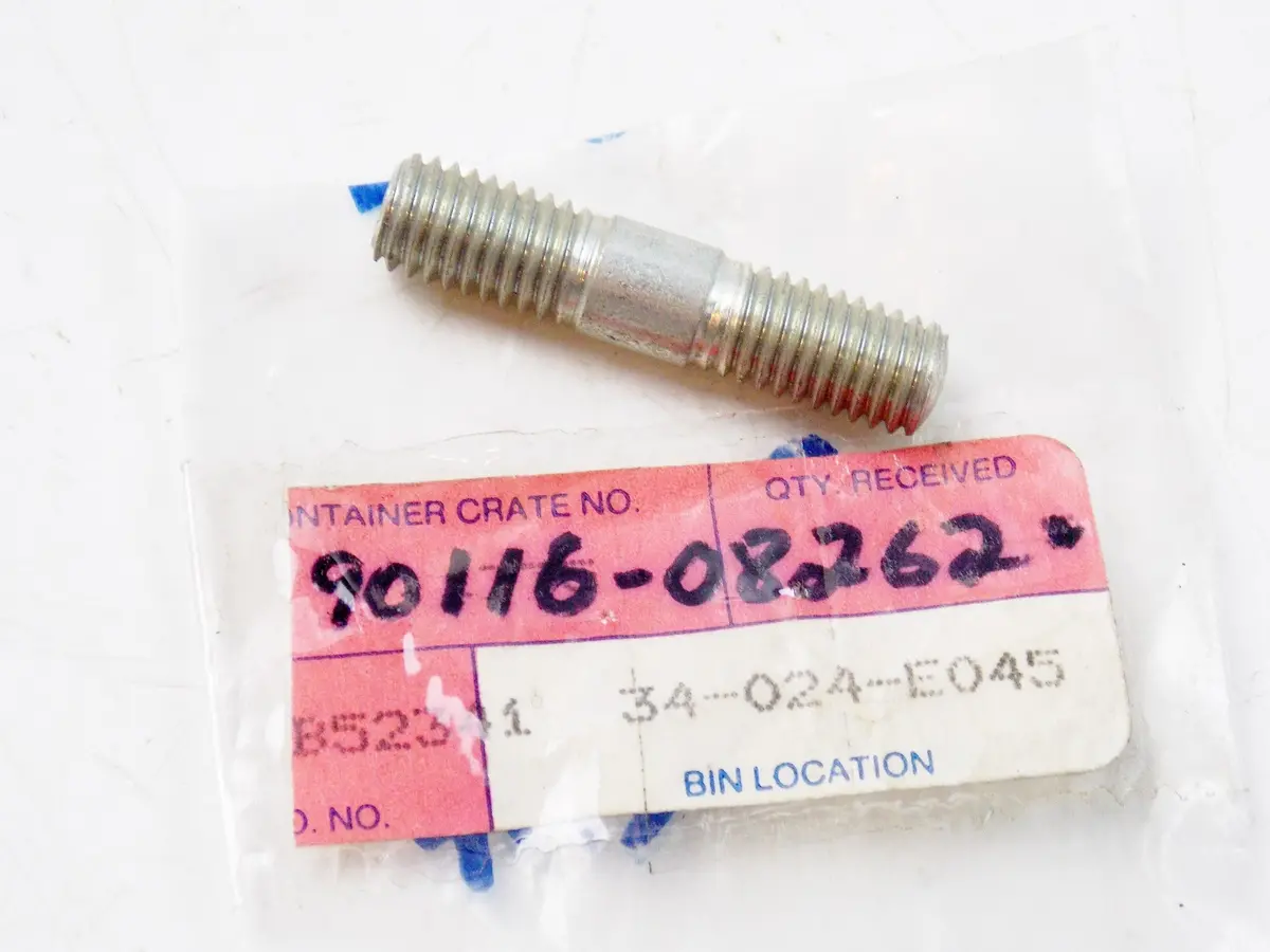 Nos Yamaha Cylinder Head Bolt Stud 90116-08262 1