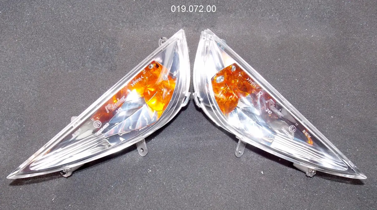 Oem Malaguti Ciak 150/ 150 4T / Master 200 4T Lh Rh Front Indicator 019.072.00 1