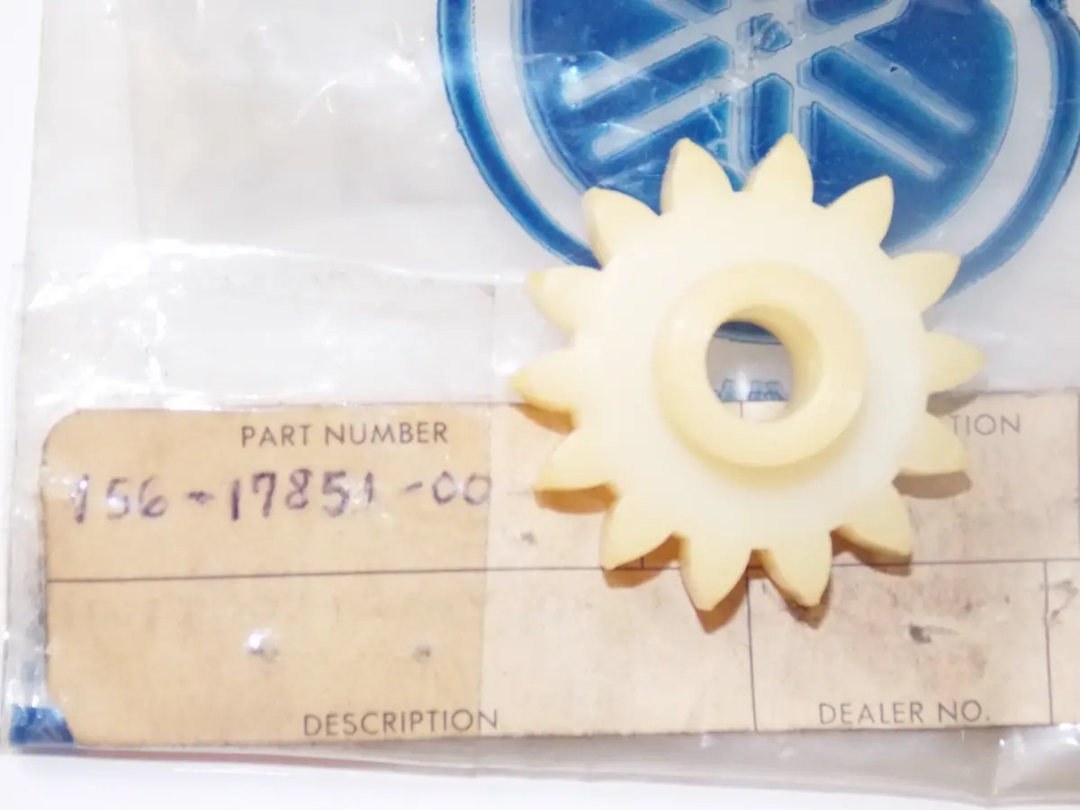 Nos Oem Yamaha 1964-66 Dt1 Yds3 Primary Gear 14T # 156-17851-00 1