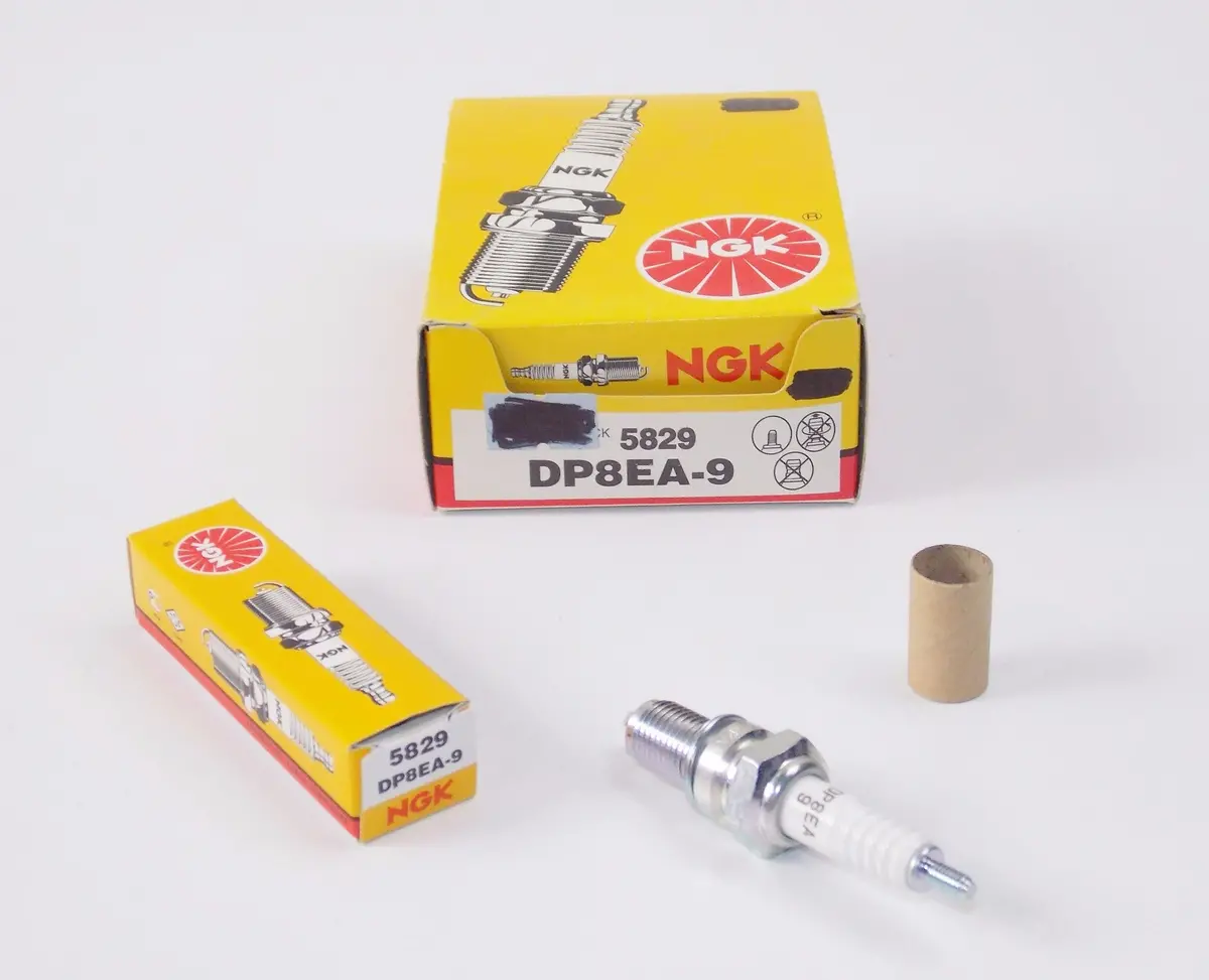 Nos Ngk 5829 Spark Plug Box Of 3 Kawasaki Yamaha Dp8ea-9 1