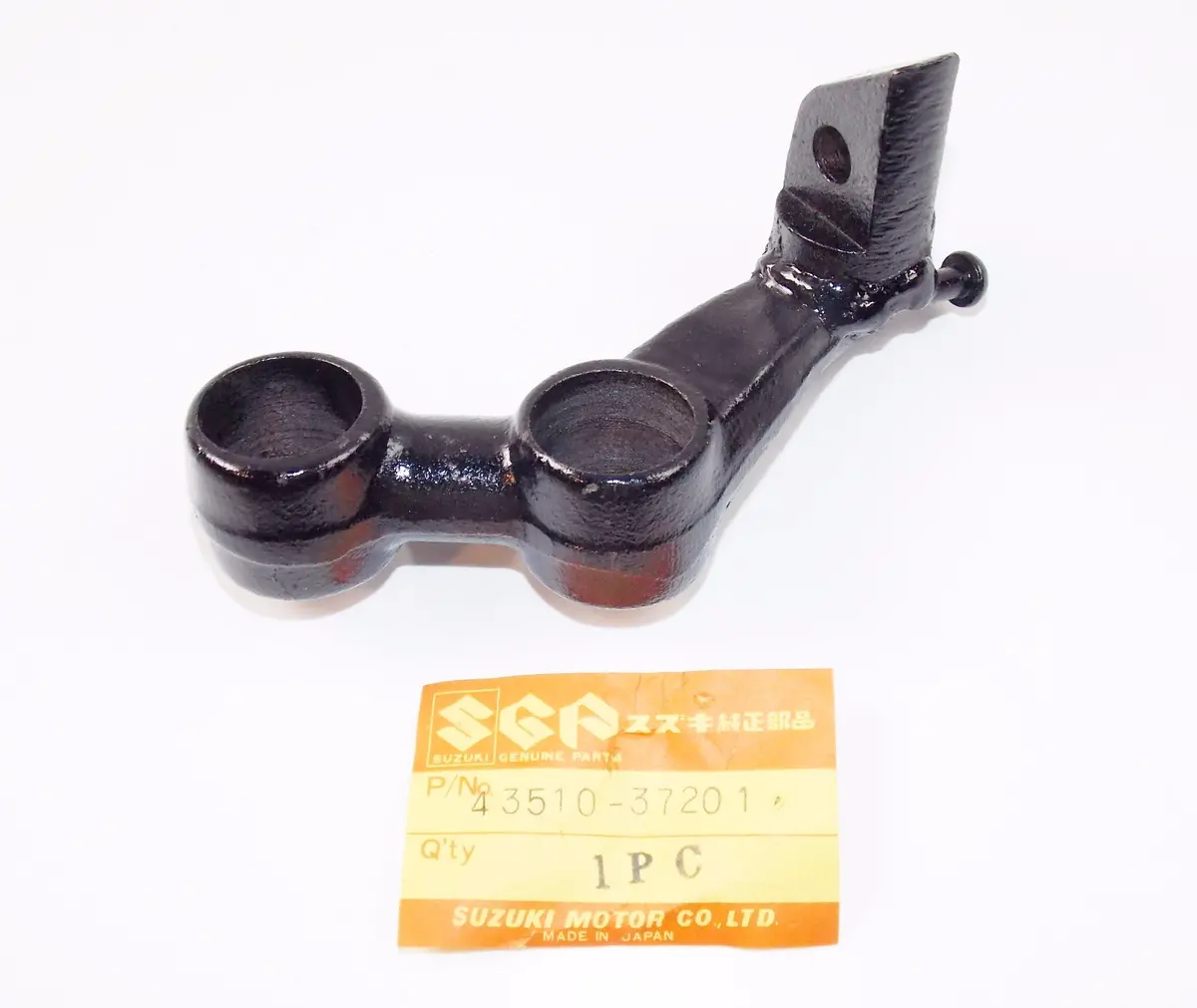 Nos Oem Suzuki 1980 Dr400 Front Rh Footrest Bracket 43510-37201 1