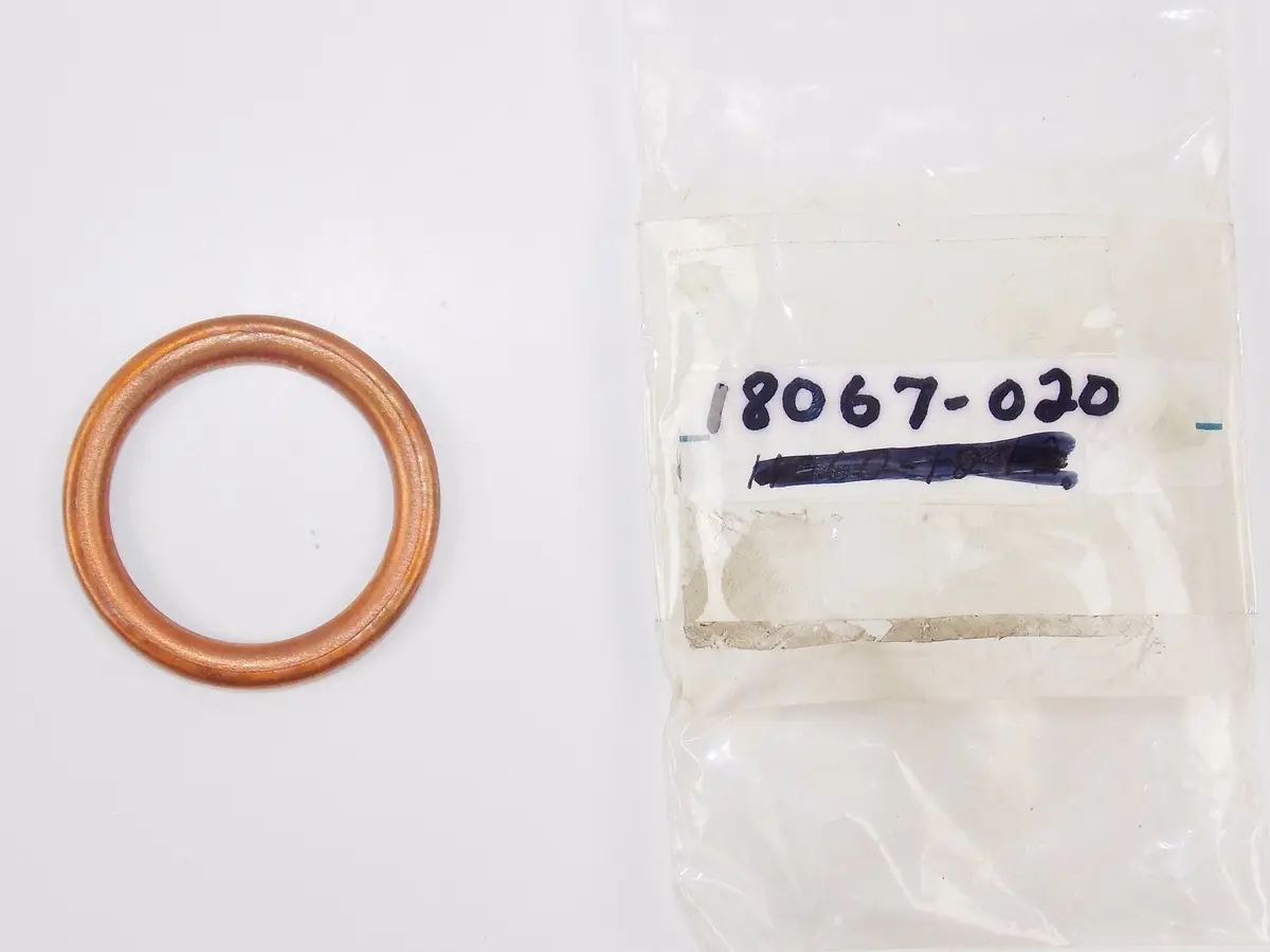 Gasket Exhaust Pipe Holder Kawasaki 1974-83 Kz400/440 Kaf540 W/N Year 18067-020 1