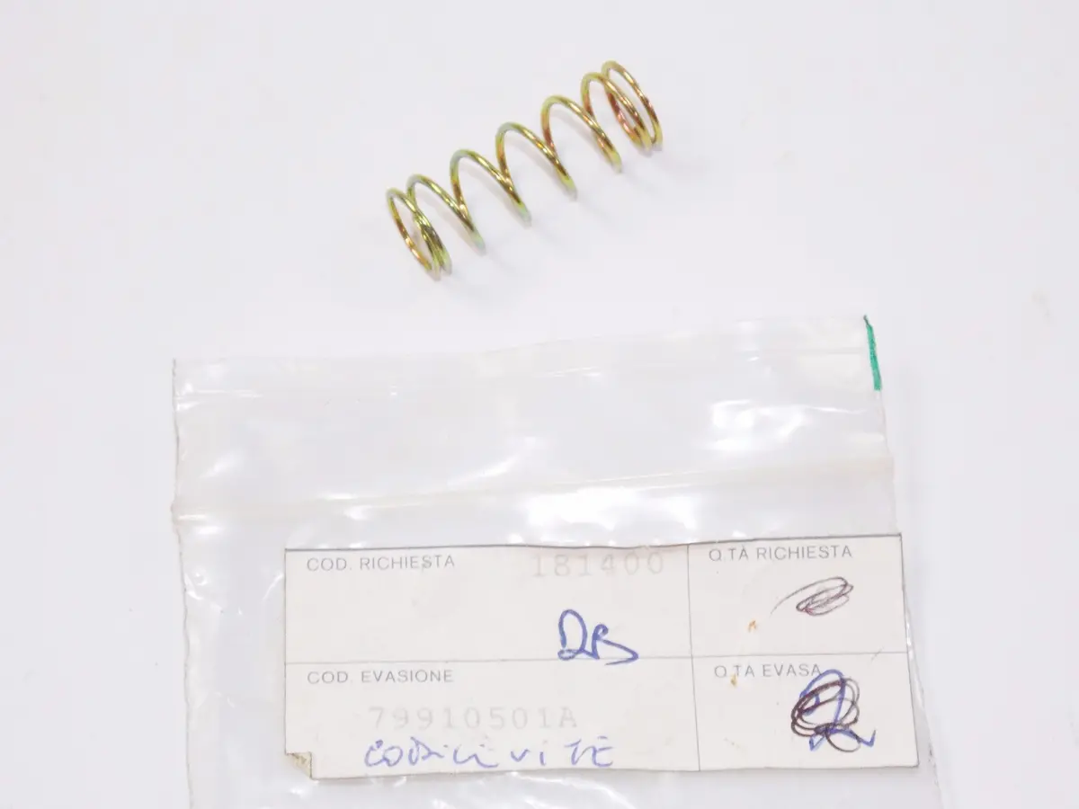 Nos Oem Ducati 92-93 851 Superbike 888 Strada Desmoquatt Handle Spring 79910501A 1