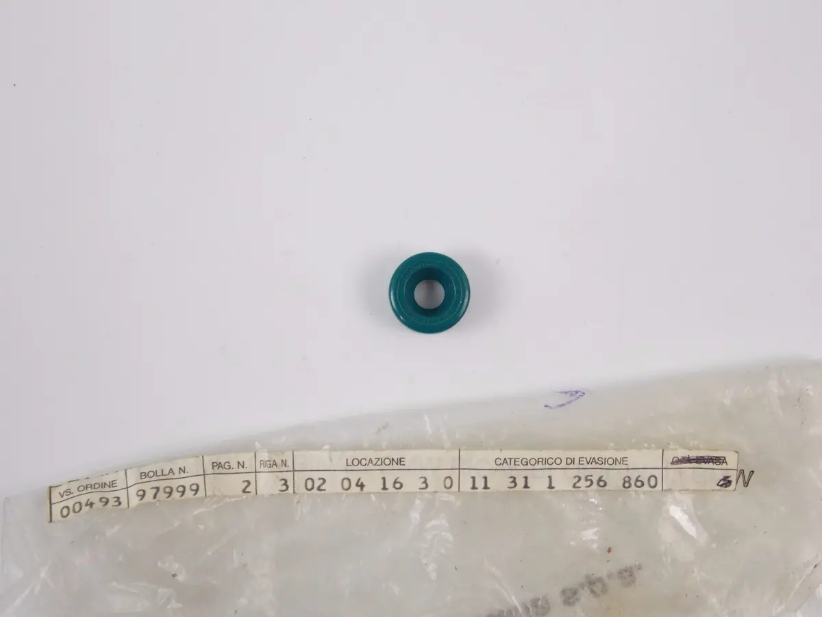 Nos Oem Bmw 1974-1985 R100rs/S Helical Gear Wheel Shaft Seal 7X16x7 11311256860 1