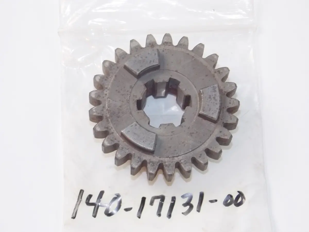 Nos Oem Yamaha 1965-1966 Ya6 Ya6b Gear 3Rd Pinion # 140-17131-00 1