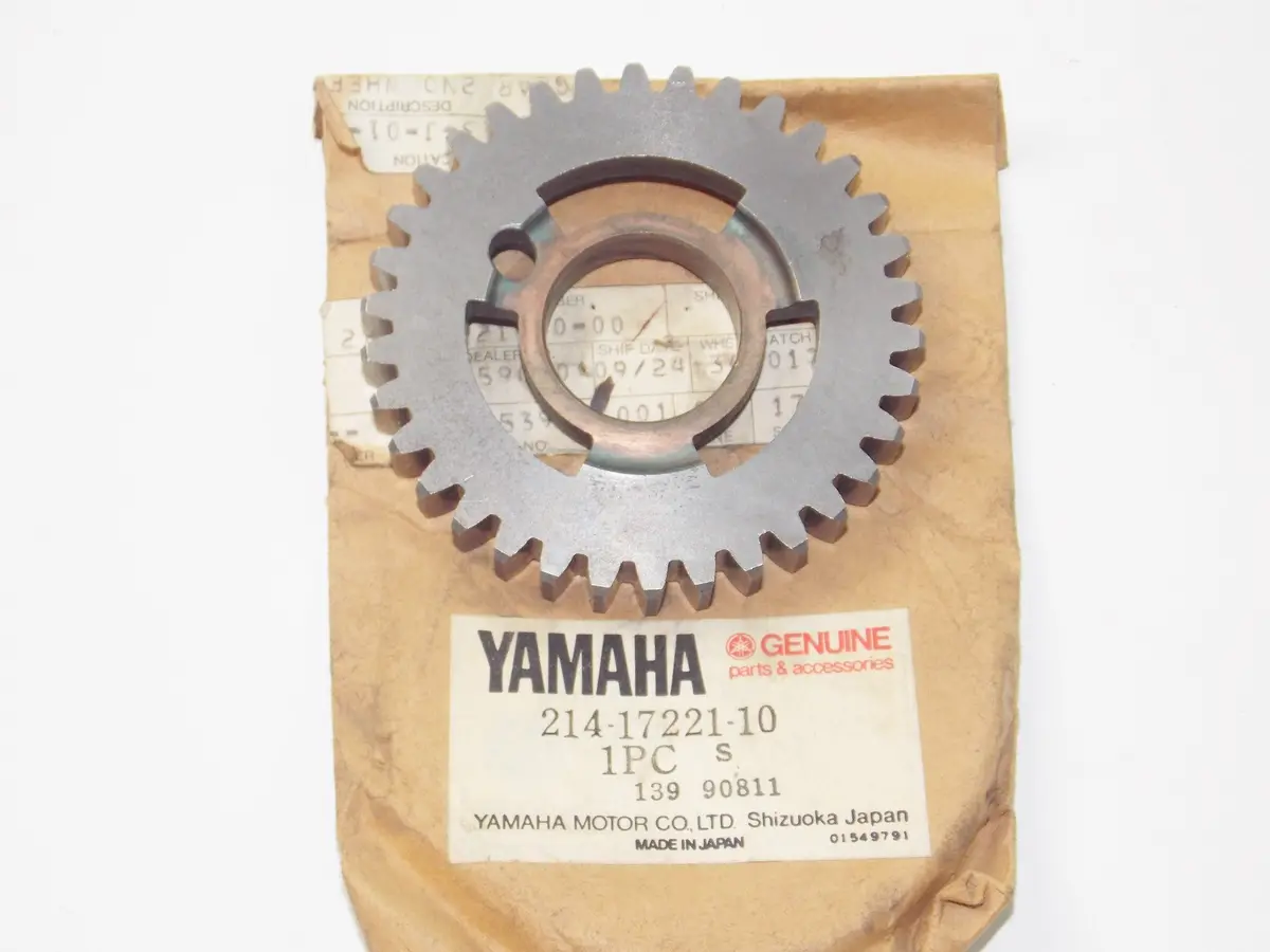 Nos Oem Yamaha 1966-76 Dt1b Dt1s Dt1c Dt400c Gear 2Nd Wheel (34T) # 214-17221-10 1