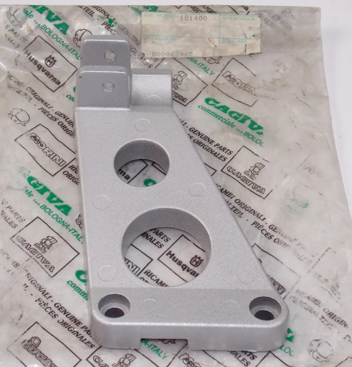 Nos Oem Cagiva 1980'S Rh Silver Footrest Bracket Support 800062465 1