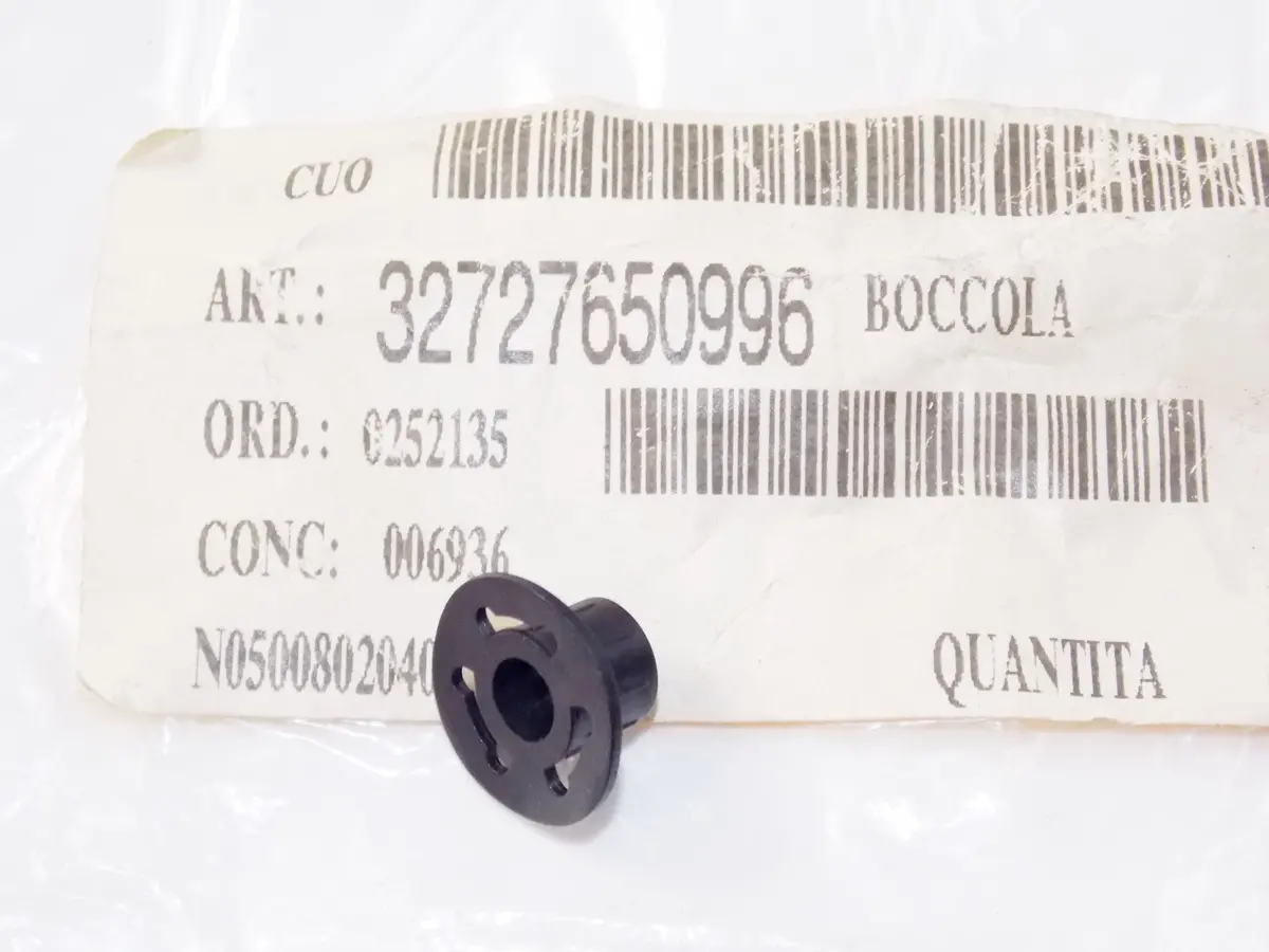 Nos Oem Bmw 97-09 F650/Cs/St/Gs/Gs Dakar G 650 Black Bearing Shell # 32727650996 1