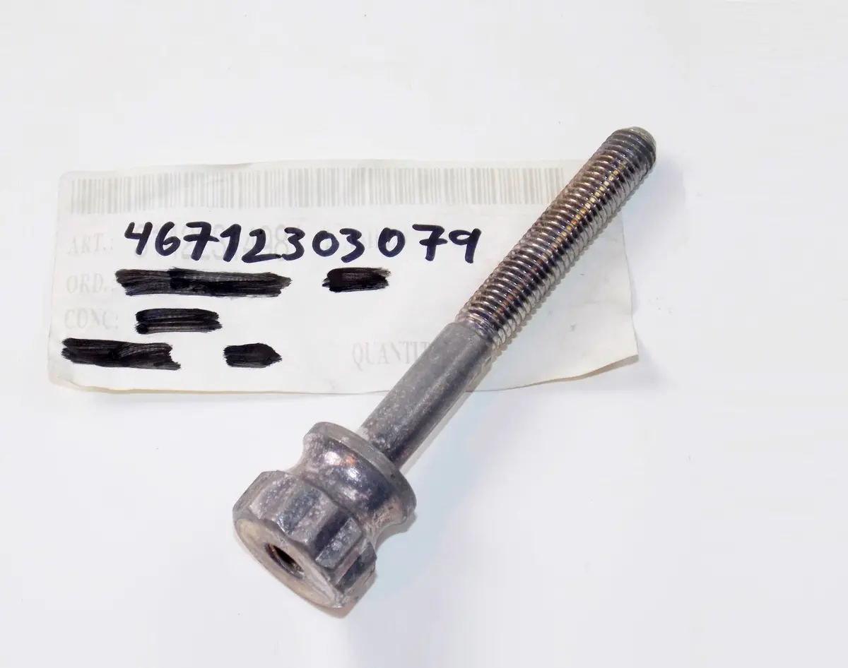 Nos Oem Bmw 84-97 K100lt/Rs/Rt/1100Lt/75 Engine Protection Bar Screw 46712303079 1