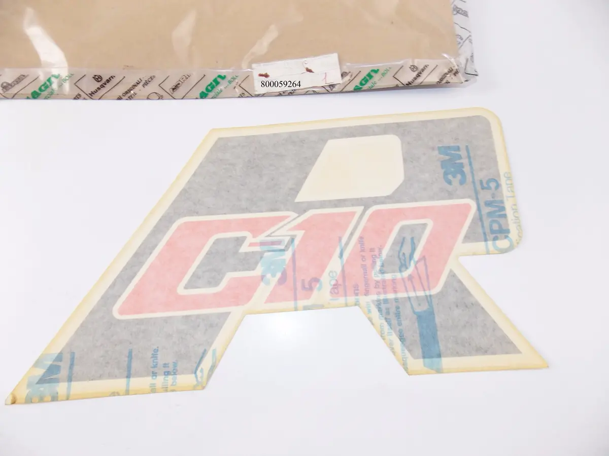 Nos Oem Cagiva 1988 Freccia 125-C10r Rh Gas Tank Shroud Sticker "C10r" 800059264 1