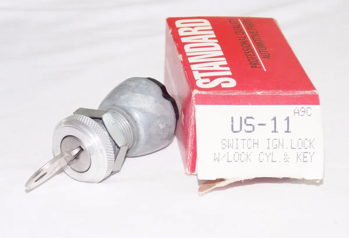 Standard Switch Ignition W/Lock Cylinder + Key Chevrolet Gmc Us-11 1