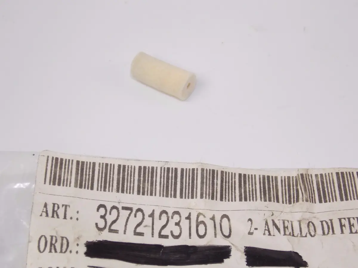 Nos Oem Bmw 74-07 K1/100Lt/Rs K1100lt/Rs R100cs/1100Rs/60 Feltring 32721231610 1