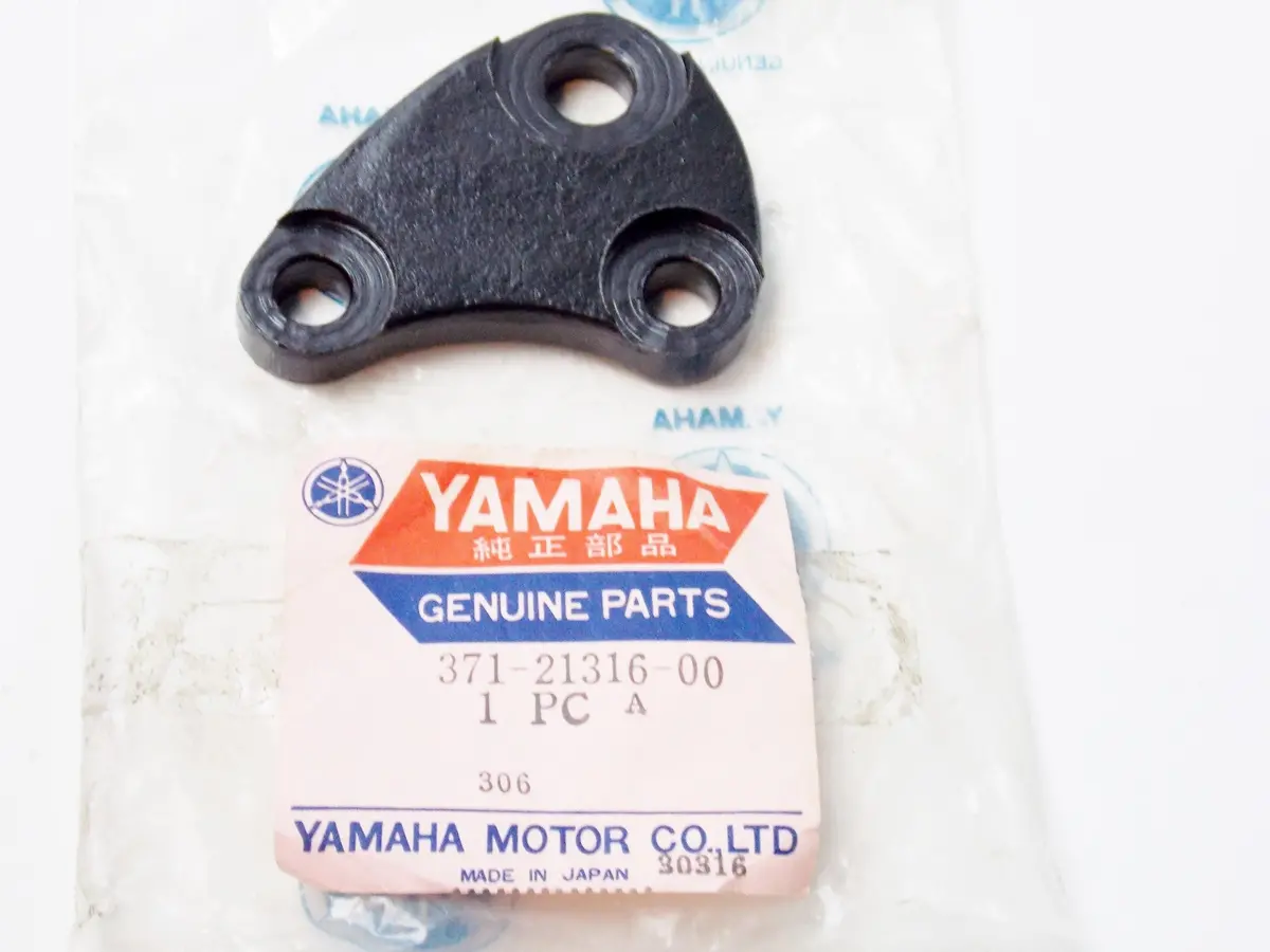 Nos Oem Yamaha 76-77 Xs500c/D Frame Stay Engine 3 # 371-21316-00 1