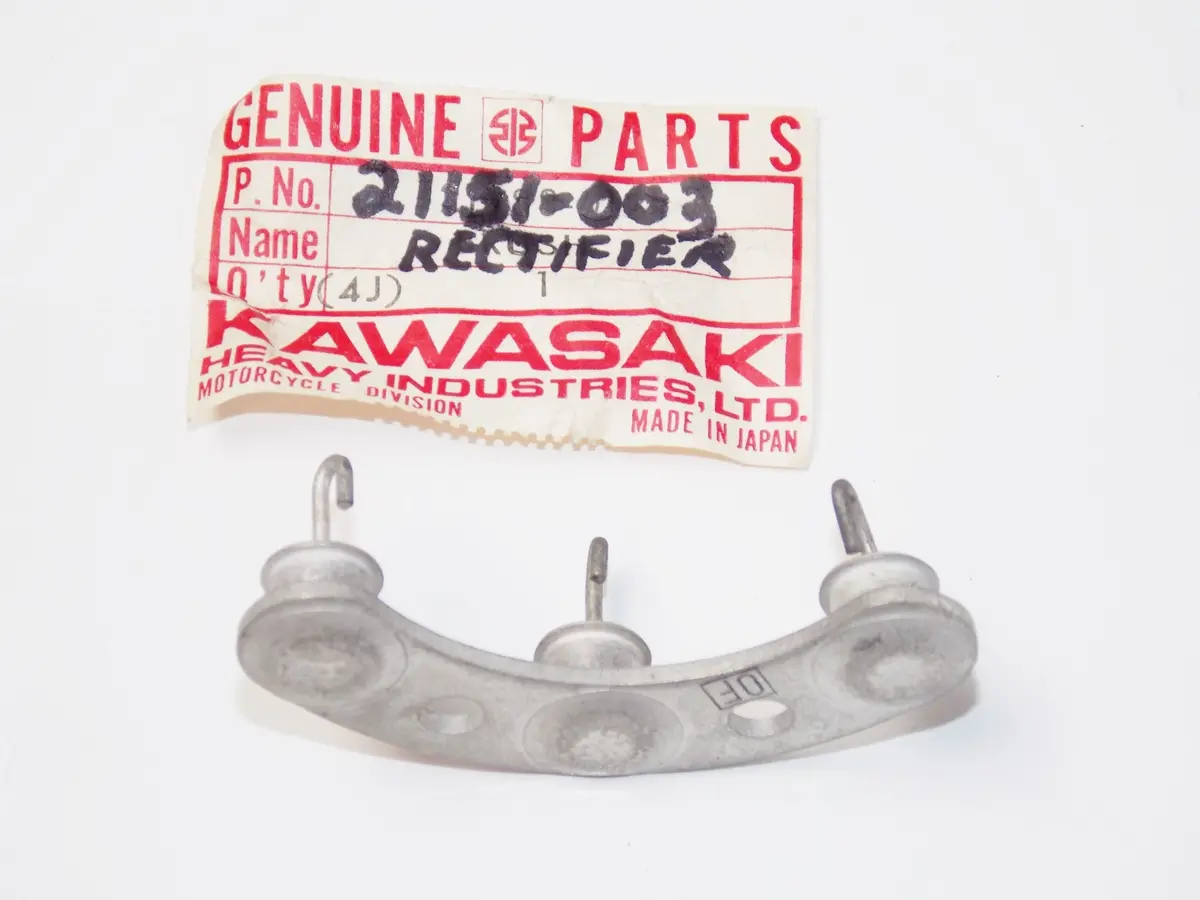Nos Oem Kawasaki 66-71 A1/Ss A7/Ss Rectifier 21151-003 1