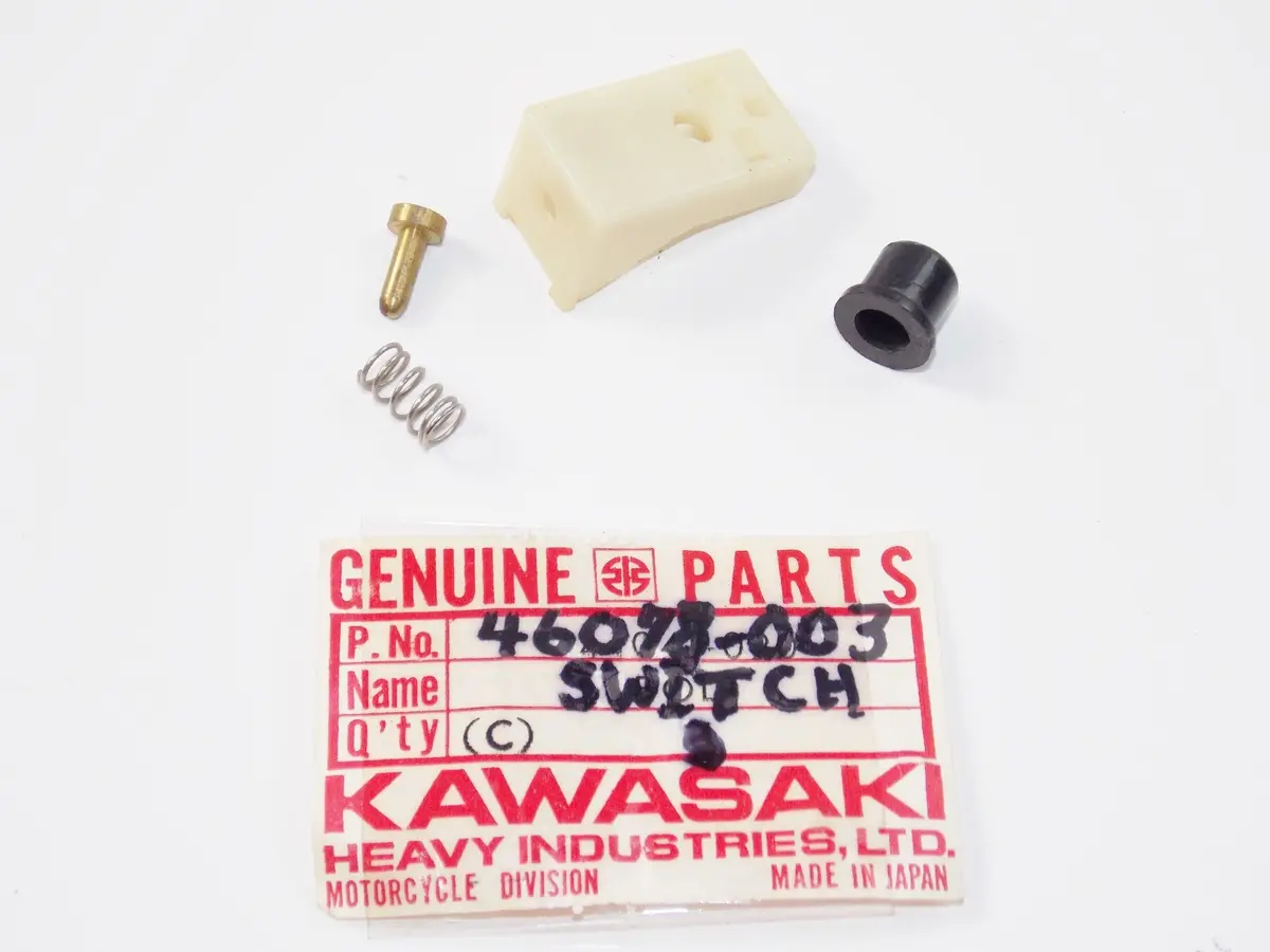 Oem Kawasaki 66-88 A/W/H1 A7 Kv Km Kz Switch Horn Button L.H Set 46078-003 | 002 1