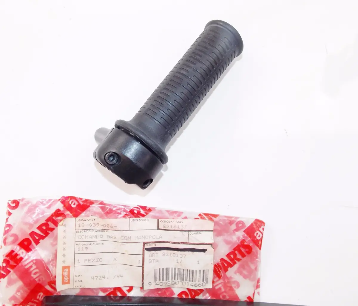 Oem Aprilia 92-96 Amico Lx-Sport-Cat 50 Sr 50/Air Throttle+Grip Domino Ap8218137 1
