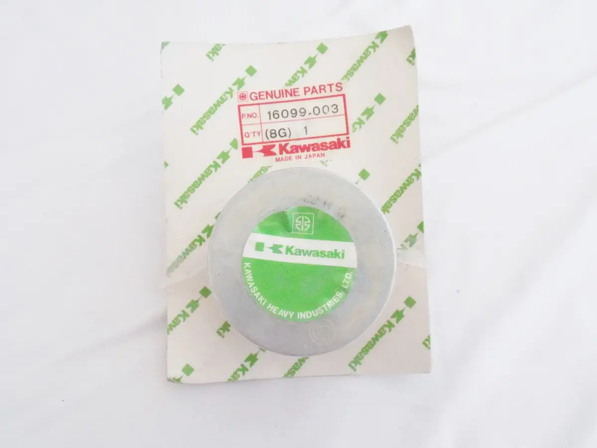 Nos Oem Kawasaki 1985-2012 Kz1000 Zg1200/1000  Oil Filter Element 16099-003 1