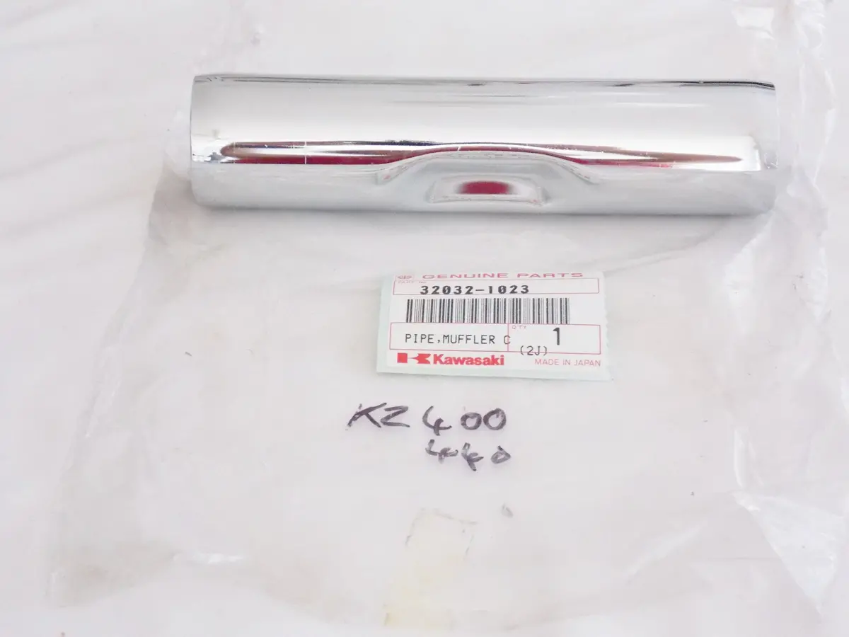 Nos Oem Kawasaki 1979-1983 Kz400/440 Muffler Connecting Pipe  32032-1023 1